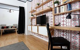 Traditional Modern 3 Bedroom Apartment In Center